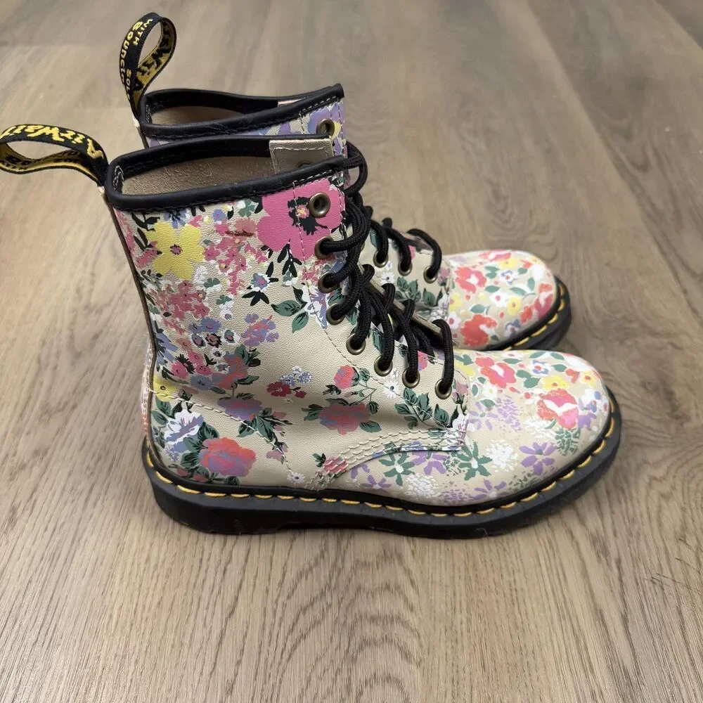 Dr Martens 1460 Boots Womens Size 6 Floral Print Leather Lace Up Combat